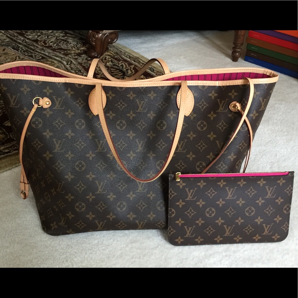 Louis Vuitton Monogram Neverfull MM Handbag